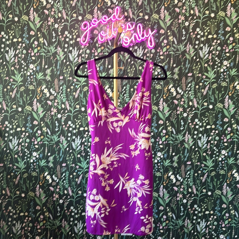 Mini sundress with hidden side zipper